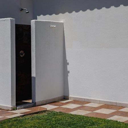 Le Residenze Di Baia Sant'Anna Villa Tanaunella Buitenkant foto