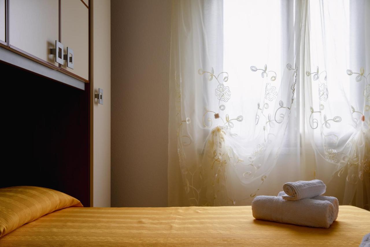 Le Residenze Di Baia Sant'Anna Villa Tanaunella Buitenkant foto
