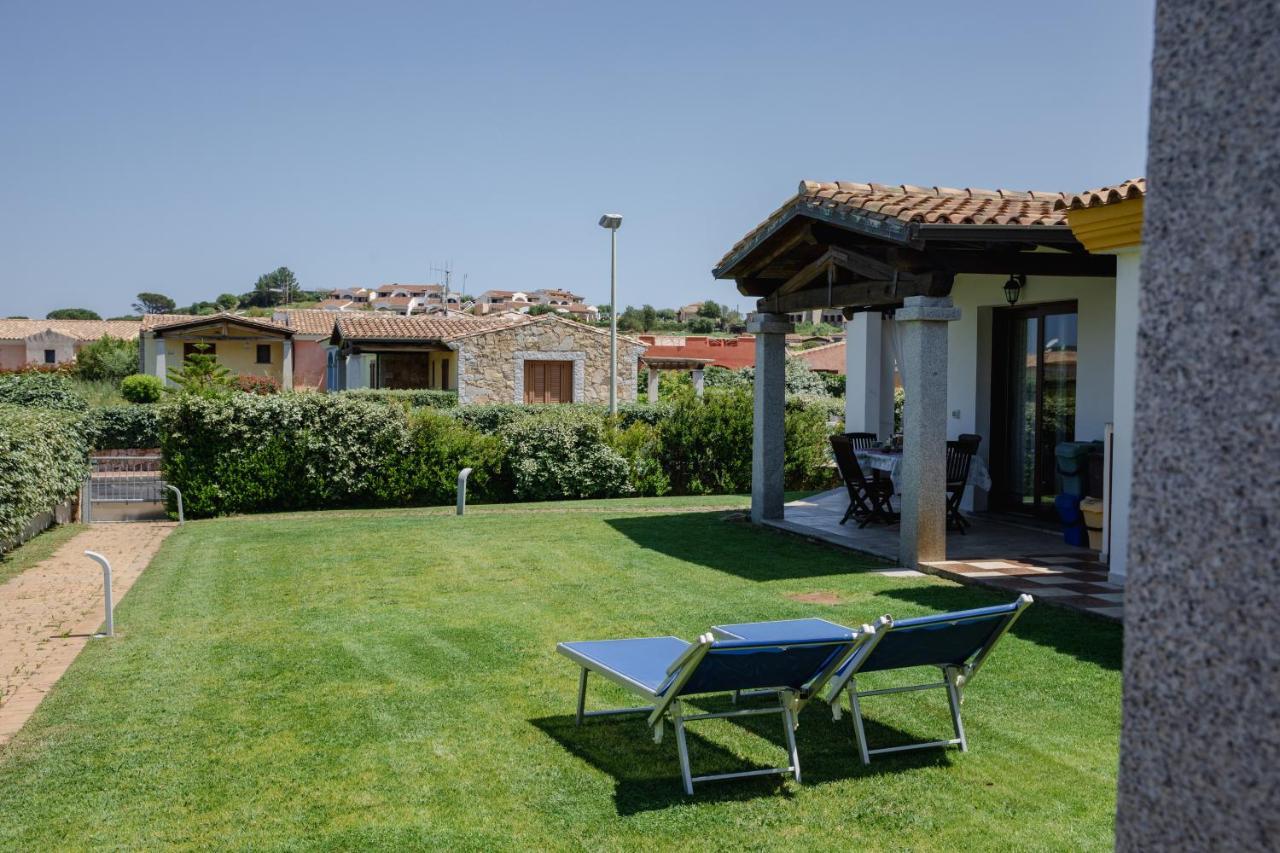 Le Residenze Di Baia Sant'Anna Villa Tanaunella Buitenkant foto